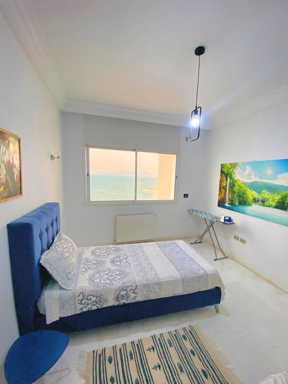 The Bleu Sea Apartment Tunis Bagian luar foto